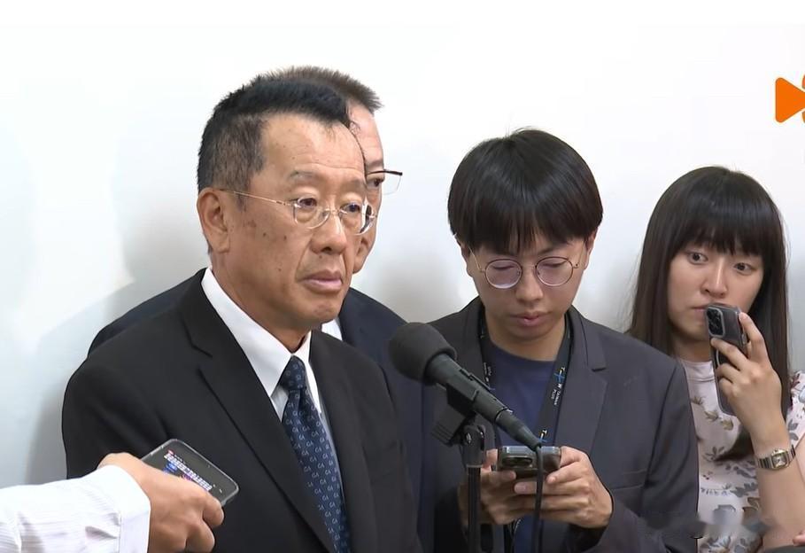大陆公务船赴台湾海域执法 顾立雄叫嚣：“严重伤害主权”

针对大陆公务船进入台湾