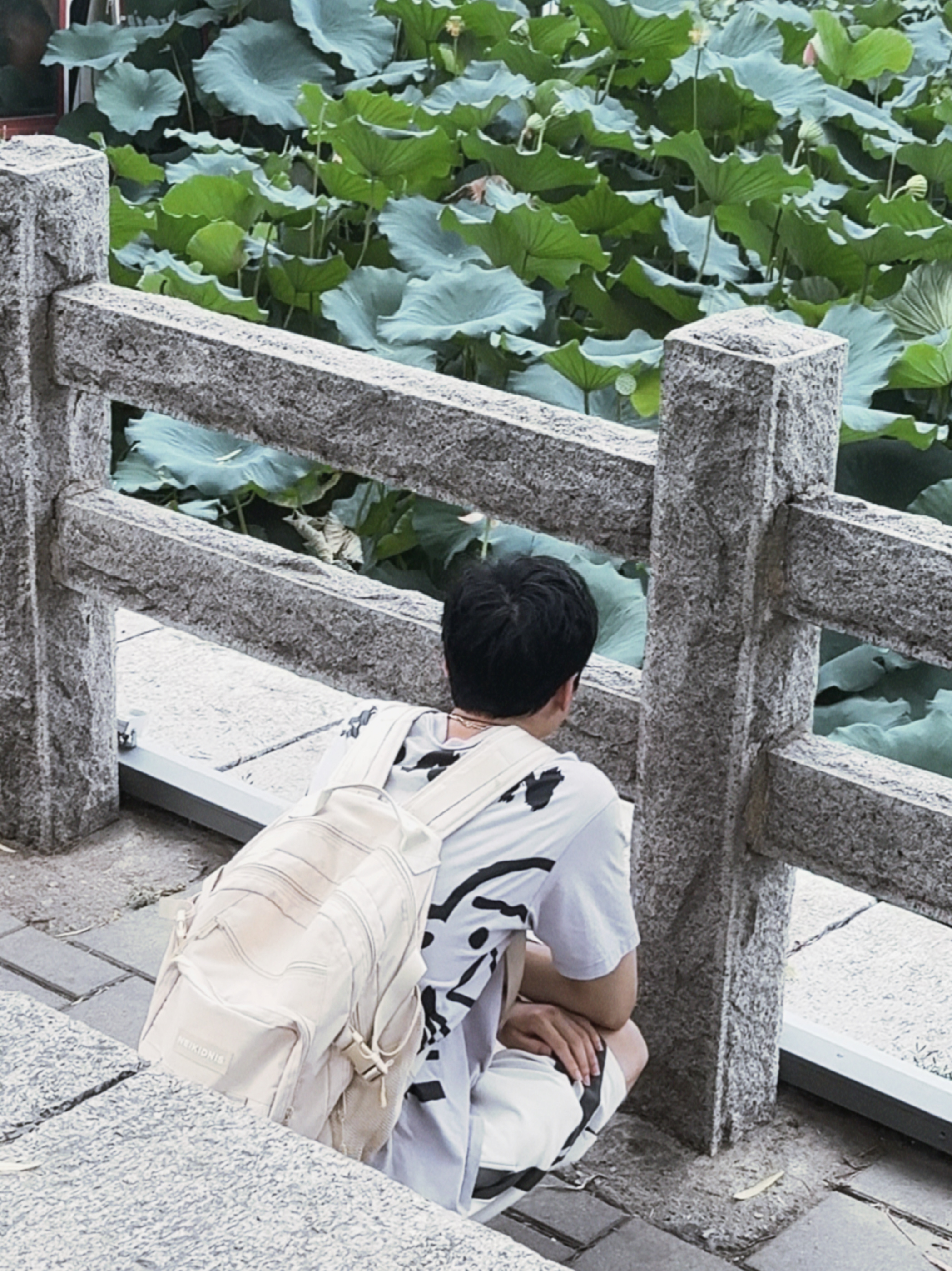 天了噜！！贰月老师怎么把我和太后偷感这么重的两张图画得这么可爱！！！！！！！好可