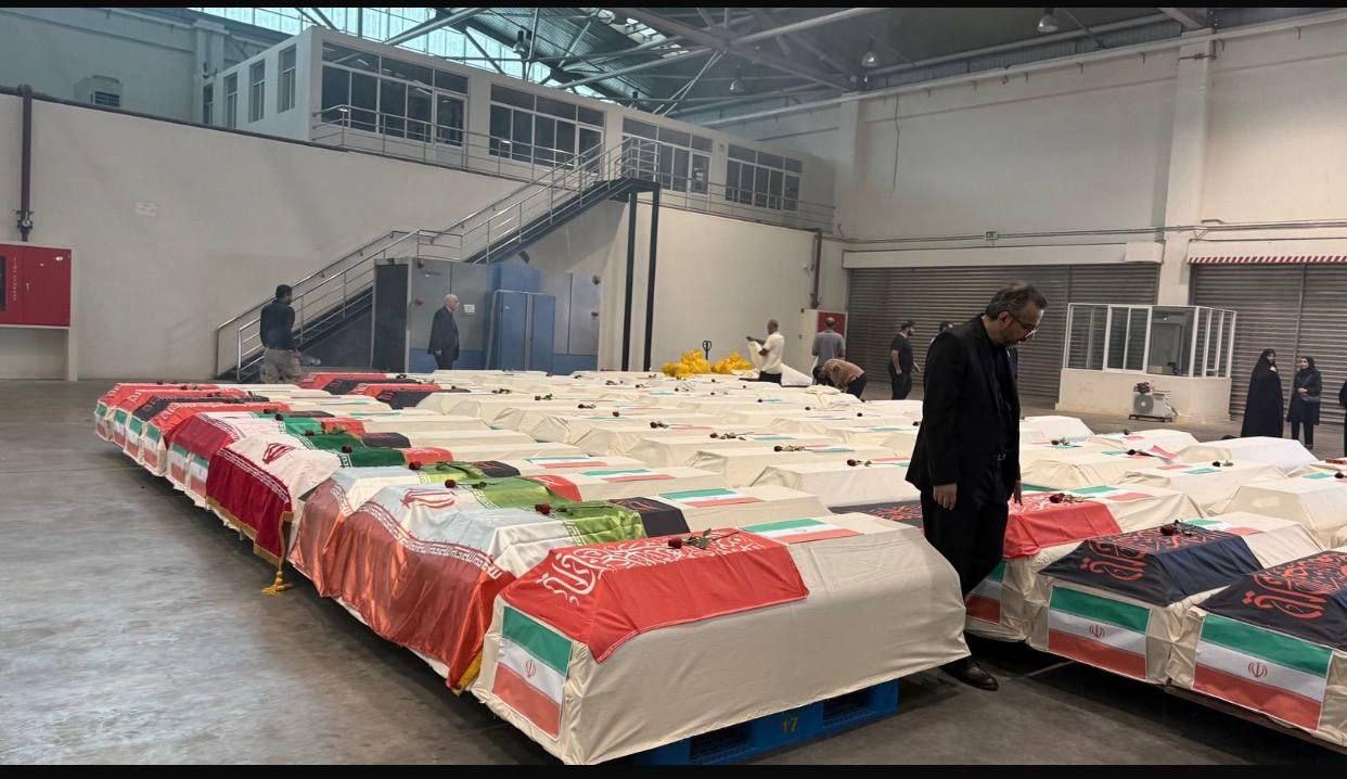 在美军针对“德纳”号（IRIS Dena）军舰发动的恐怖袭击中壮烈殉国的海军烈士