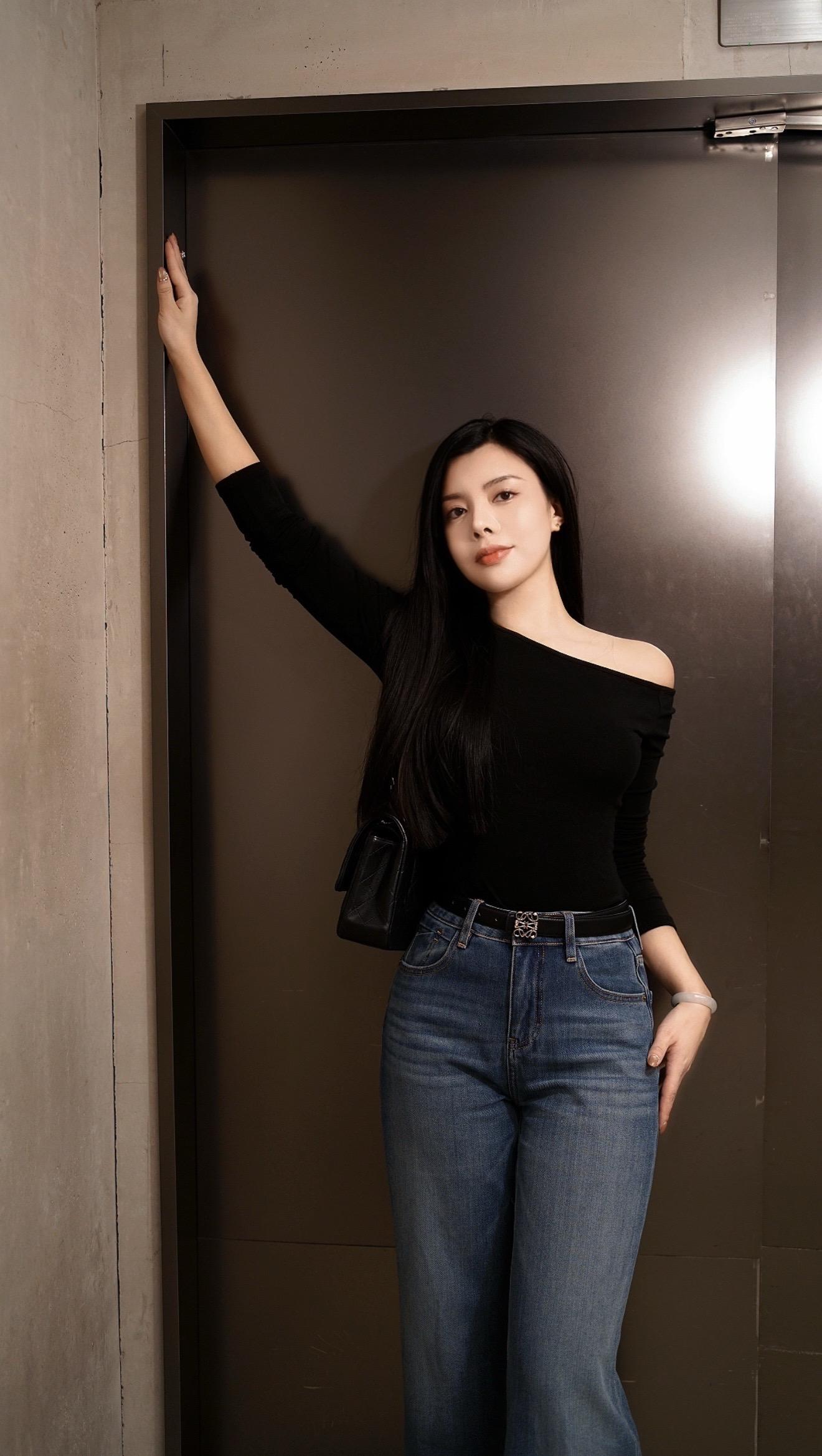 带刺的玫瑰请求添加你为好友。