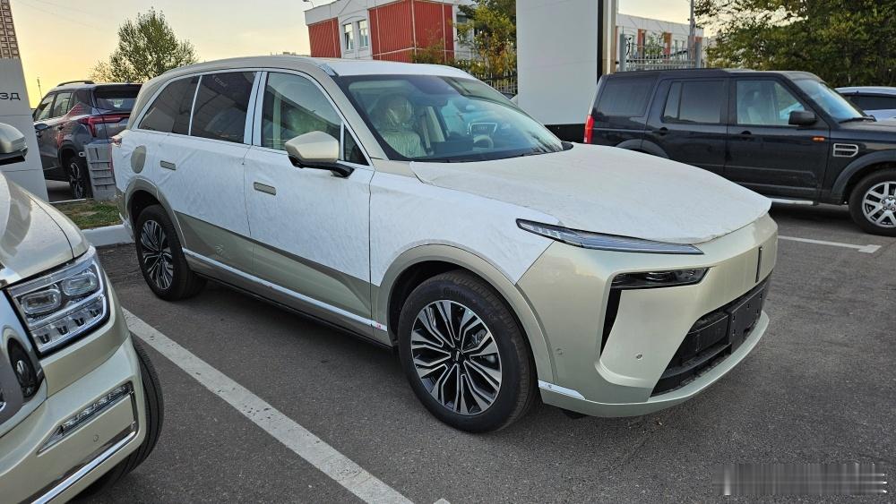 老乡，你的蓝山（GWM WEY 07）到港了[偷笑]新能源的串并混联混动系统，电