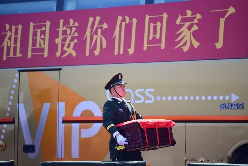 惊！美陆军部长“拼意志论”遭群嘲：读反历史，现实打脸
美陆军部长德里斯科尔称“以