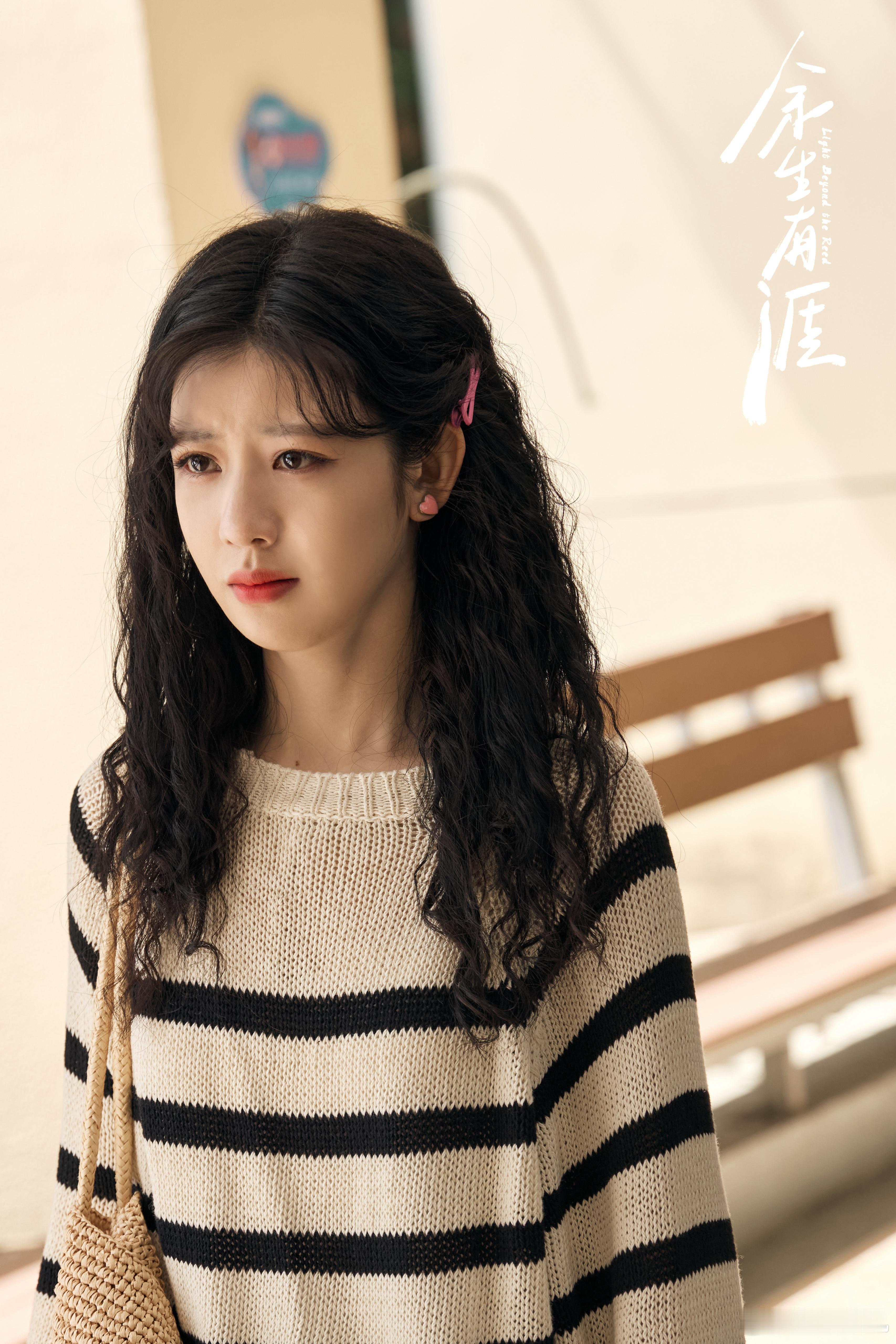 杨雨希新剧人间清醒 看杨雨希新剧被楚楚圈粉！不管世界是明是暗，她都坚持勇敢做自己