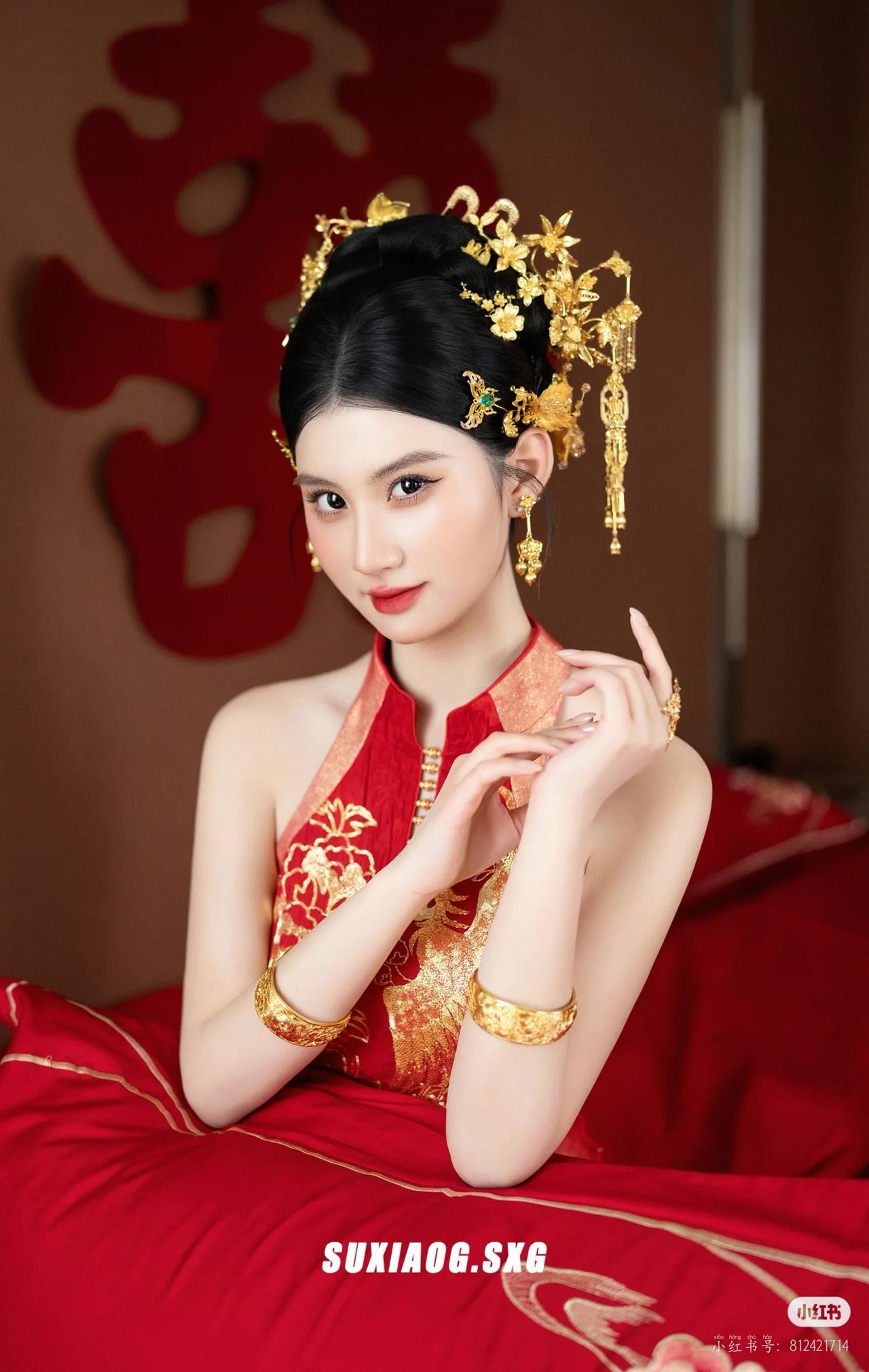 晒图笔记大赛美女旗袍穿搭写真