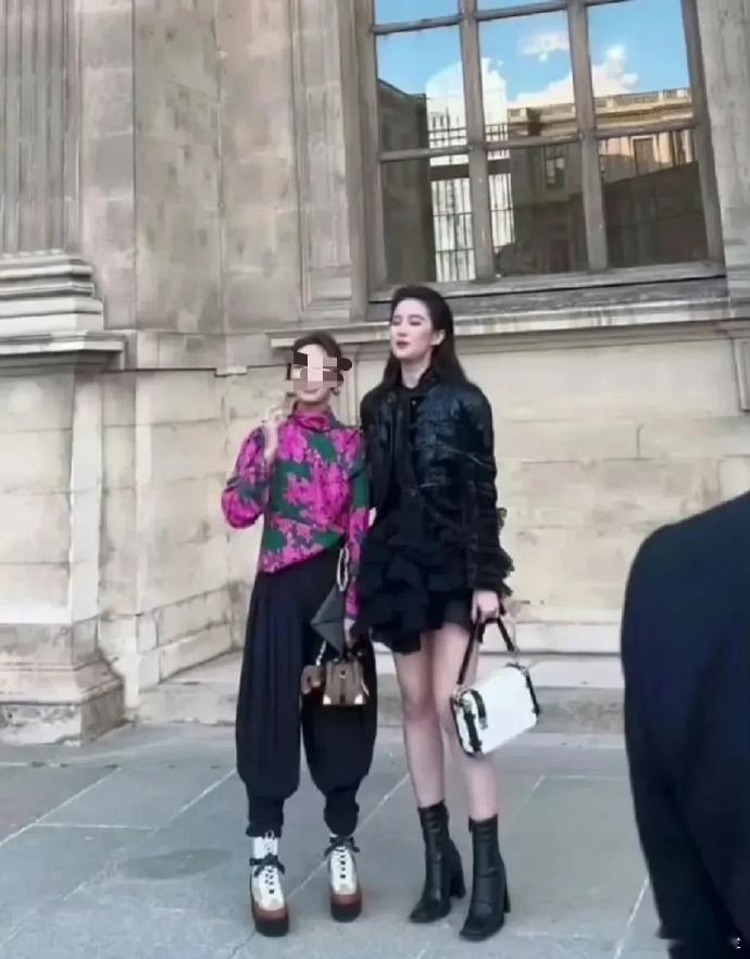 真的第一次对刘亦菲和钟楚曦的身高有了新的认知 ​ ​​​