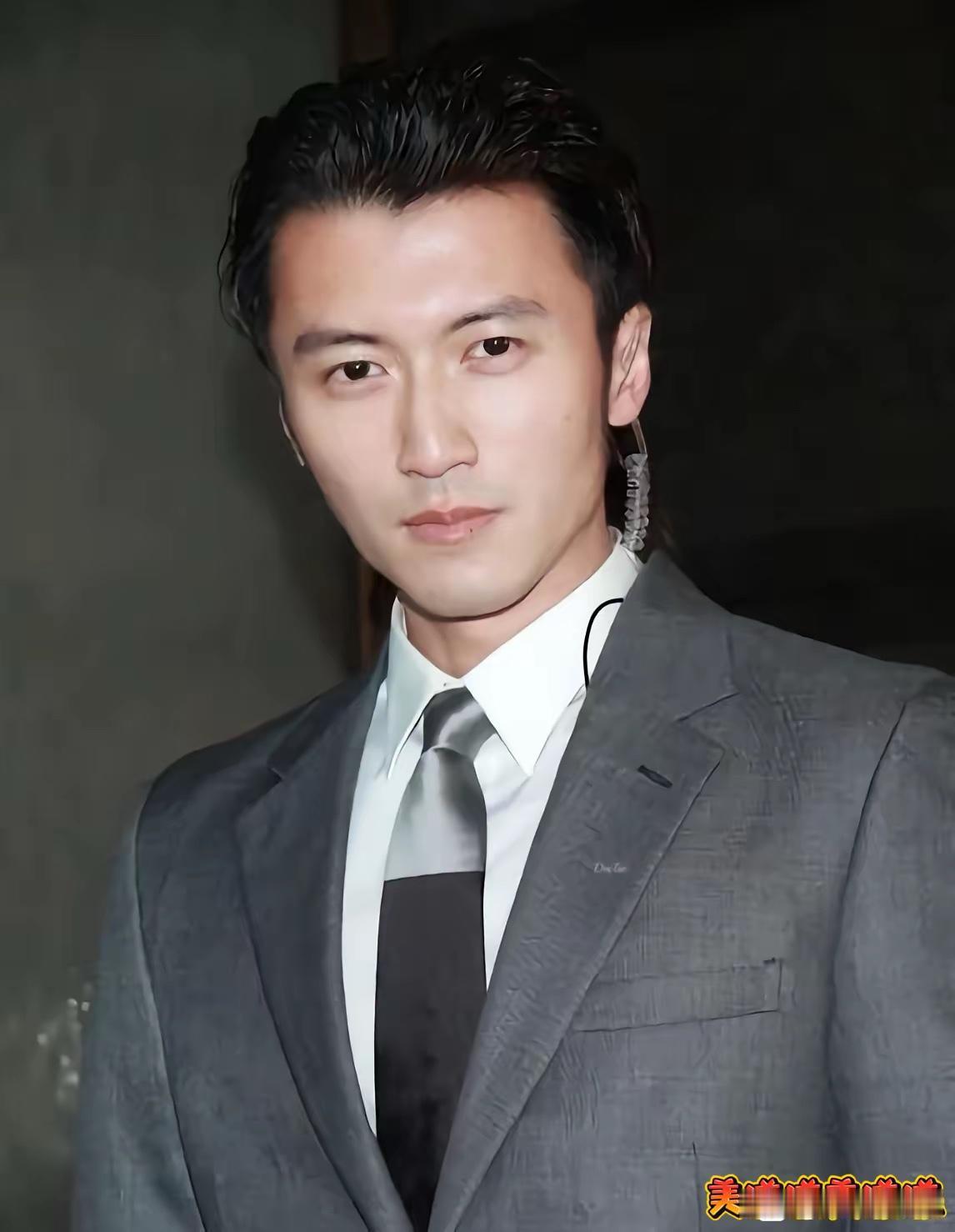 谢霆锋真的非常清醒！谢霆锋虽然多情，但是他从不乱生孩子，就只有和张柏芝的婚生儿子