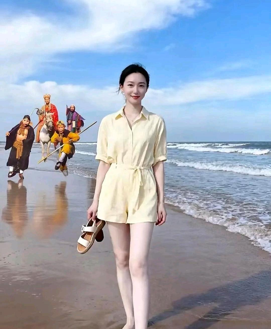 猜猜多大年龄？
为什么女生喜欢去海边旅游？

海边才是中年女人的自留地，不用装不
