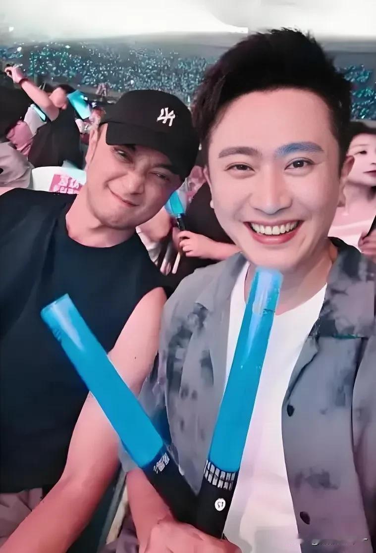 请来了师傅郭德纲，我忍了，

请来了当年打工的工友，我也忍了，

可谁能想到岳云