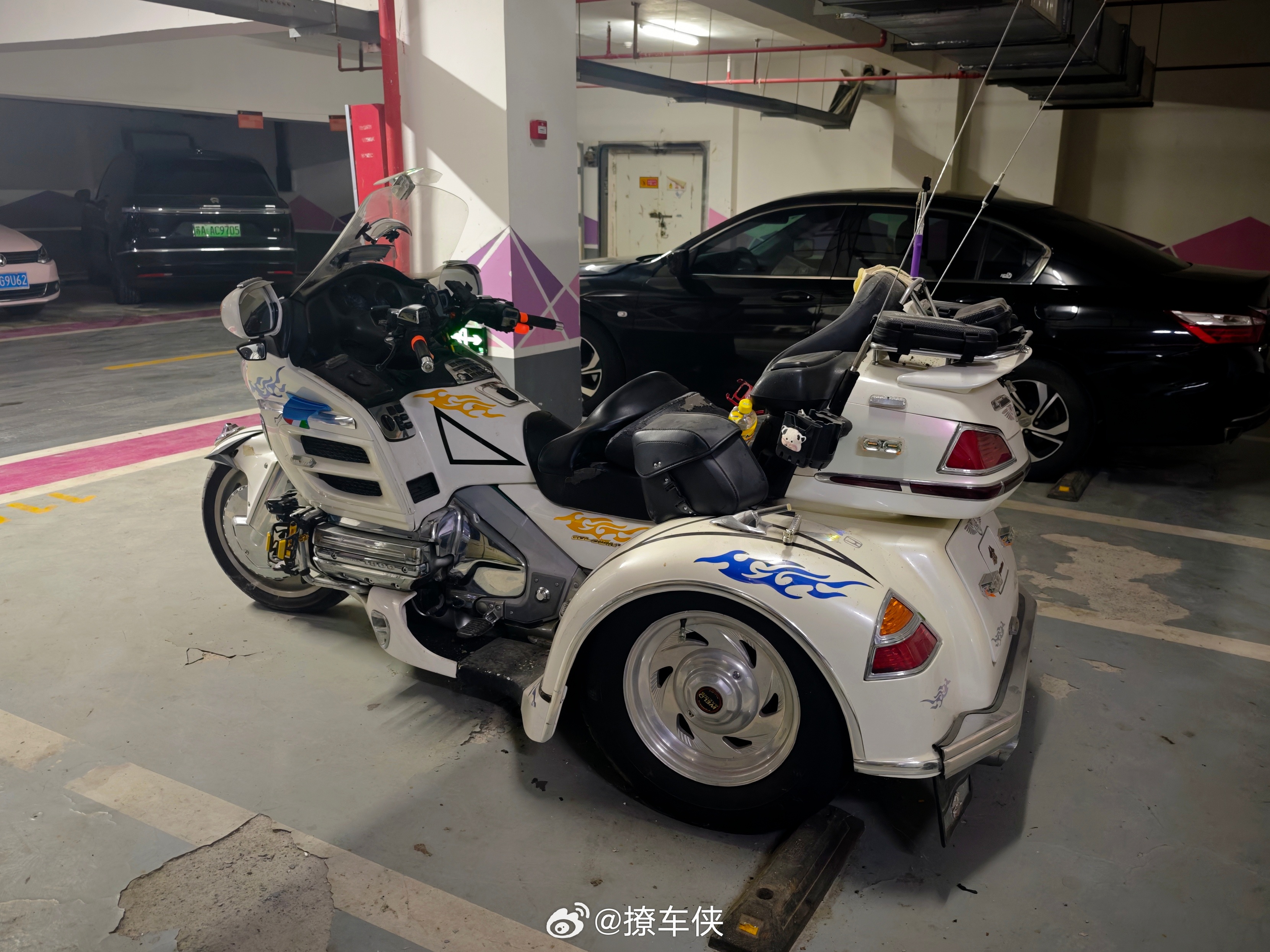 今天最后一天早起送娃上学，愉快的暑假开始了早安