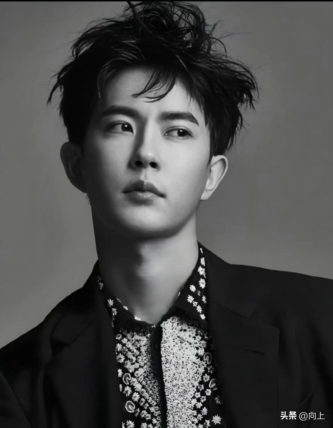 于朦胧走了，
最伤心的人不是粉丝，
也不是合作过的顶流女星，而是那个被骂“不作为