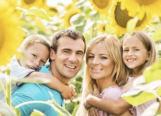 人总是在接近幸福时倍感幸福人总是在接近幸福时倍感幸福，这种感觉源于对美好结果的期