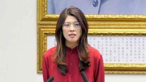 炸锅！郑丽文当众痛批赖清德：窜访碰壁，根源全在你的“台独”死路！
 
赖清德窜访