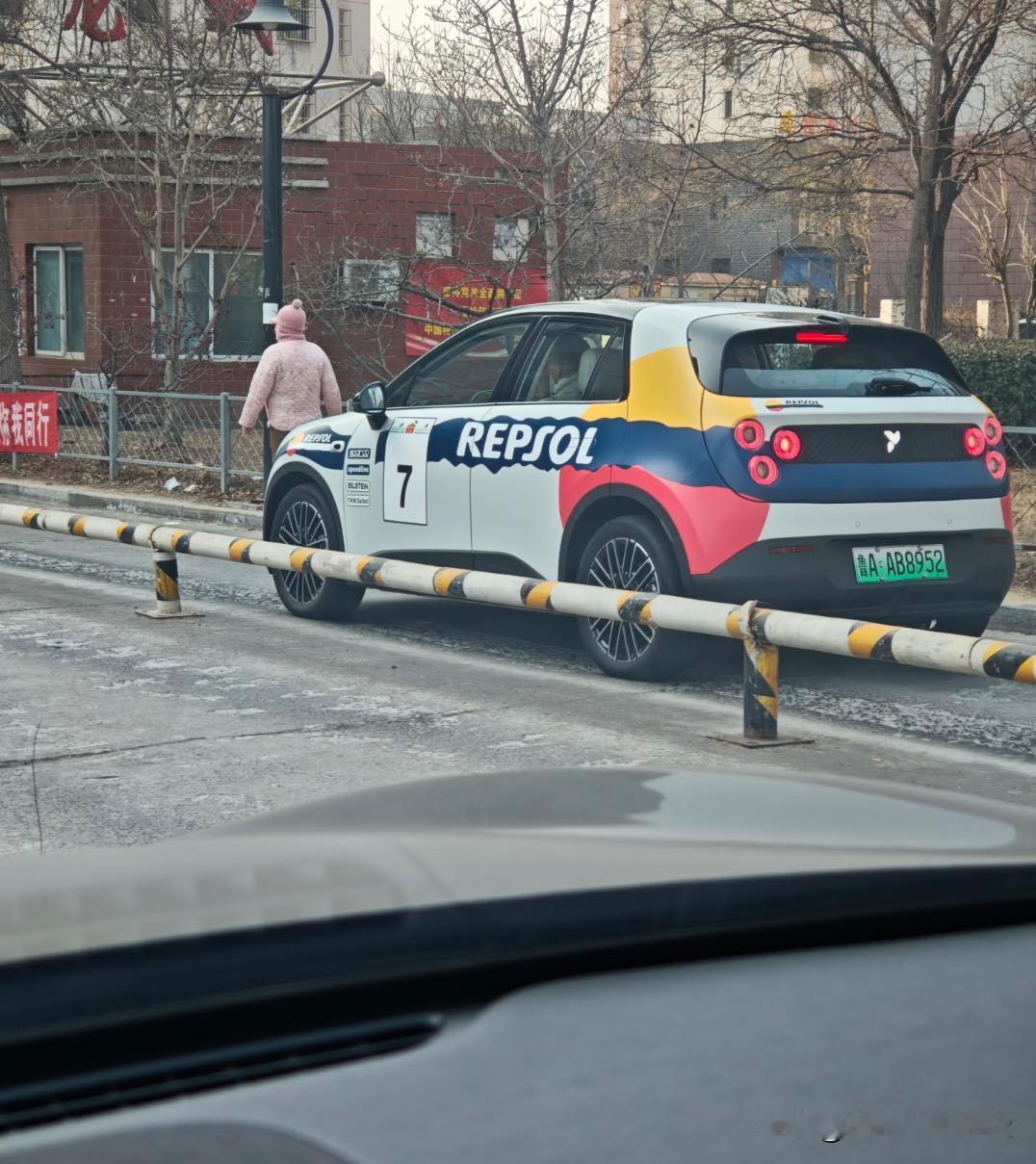 萤火虫一定要改色，太好看了