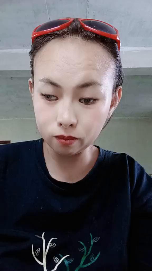一般生活简单。
