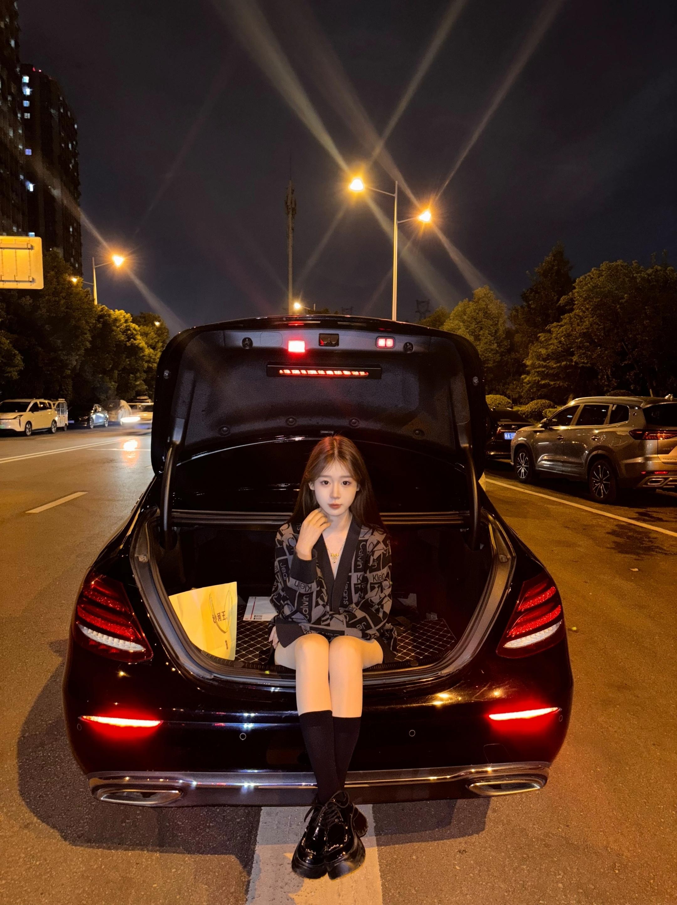 如果我足够漂亮  那么我也敢直视你的眼睛