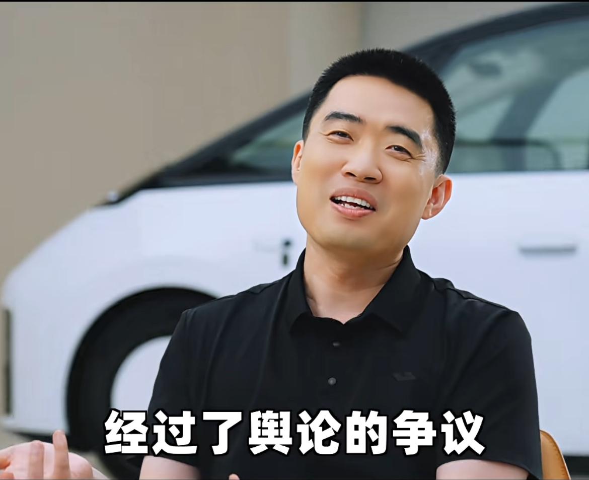 李想称MEGA的造型没有缺点！

新一代理想MEGA即将发布，理想汽车创始人、董