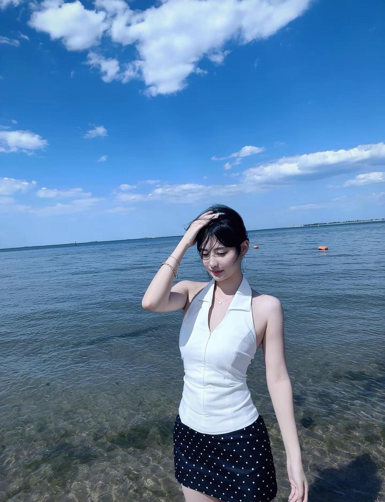 🏝️₊⁺ ♡̶₊⁺𝓈𝓊𝓂𝓂𝓮𝓇🩵🐚🪥𓇼夏日海边穿搭 海边白