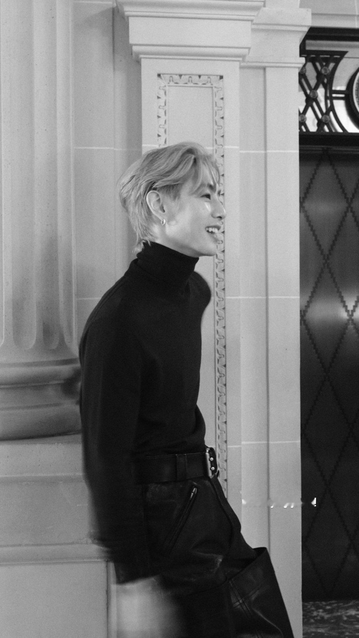 段宜恩 x Saint Laurent S/S 2026 Menswear Sh