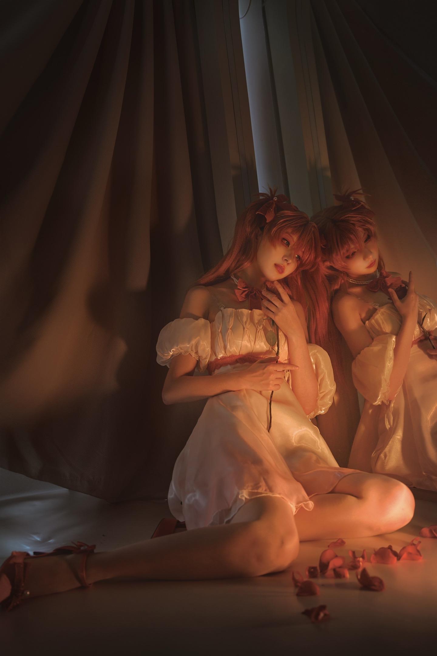 “我已经先你一步成为大人了” 出镜coser:  摄影后期：我