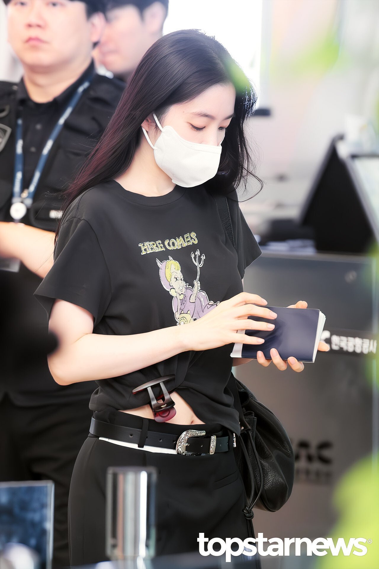 Irene💐裴珠泫 260711 金浦机场出发 irene相关 新闻图😉🎀
