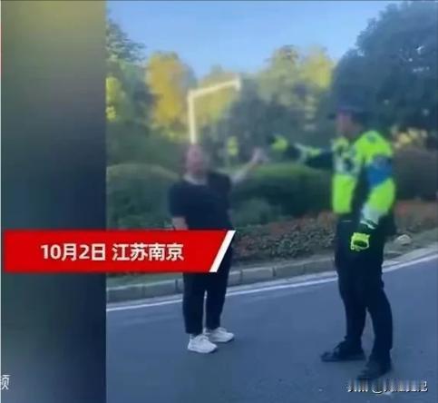 “一觉醒来，南京文旅的天塌了！”女子去南京明孝陵玩，停车7小时竟然被收费217.