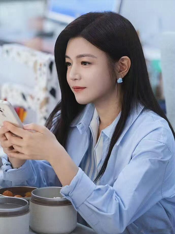 第一次我比男主先爱上女主 内娱偶像剧终于摆脱悬浮感，狙击蝴蝶的岑矜太圈粉了，善良