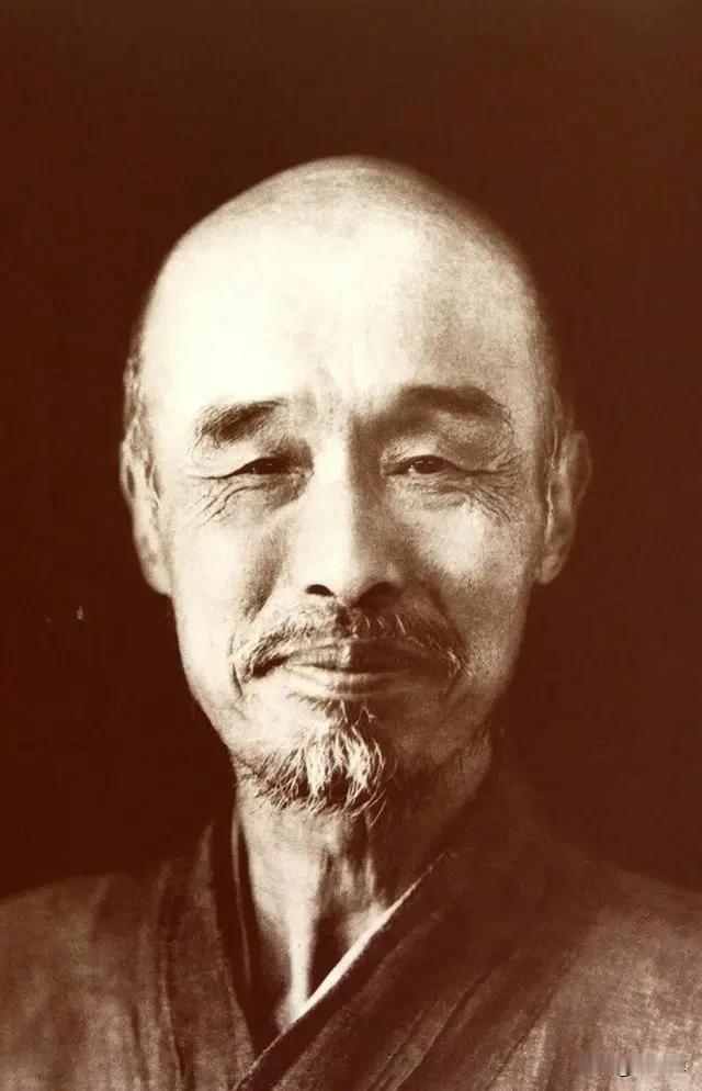 弘一法师说：“人生在世都希望有一个幸福快乐的生活，然而幸福快乐由哪里来呢？绝不是
