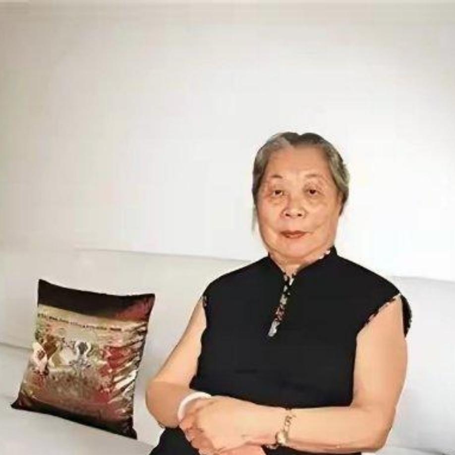 这是我迄今为止看到的对林沫最为理性客观评价的文字…

98岁林洙至今独居清华园，