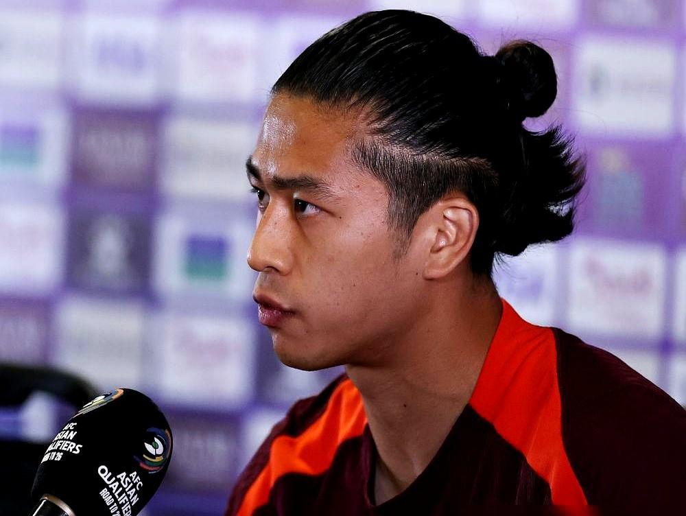 国足赢了！2-0战胜世界杯新军库拉索队，邵佳一首秀开门红。

这场胜利不容易，张