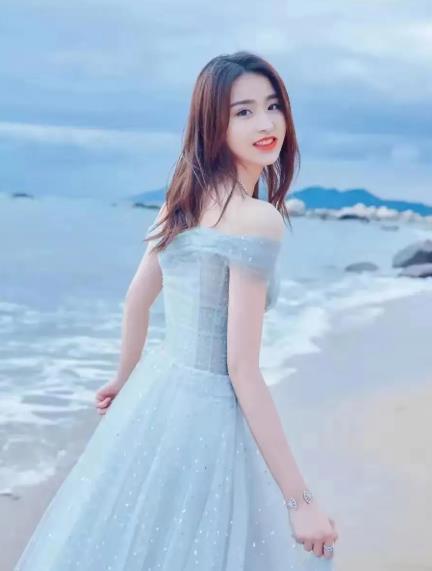 金子涵又开始大点名 退圈艺人金子涵时隔五天于7月12日再度发布一份横跨中韩欧美的