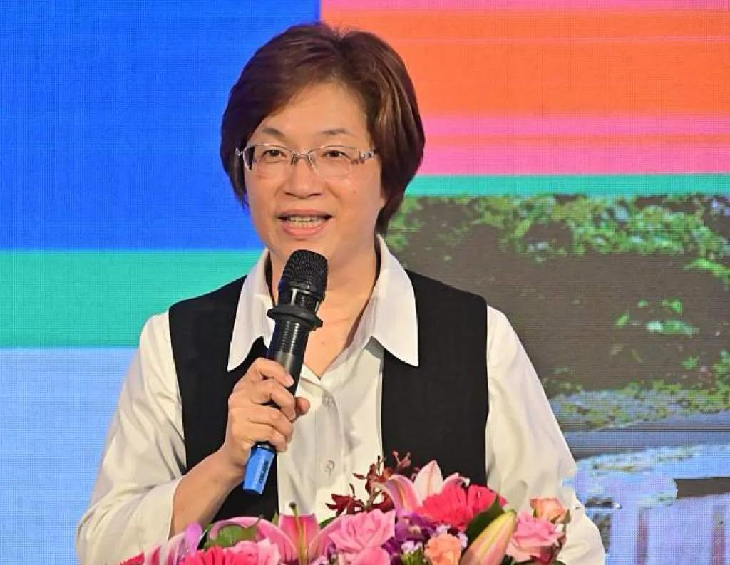 起风了，王惠美与魏平政“握手言和”，将担任魏平政角逐团队总主委？
近段时间以来，
