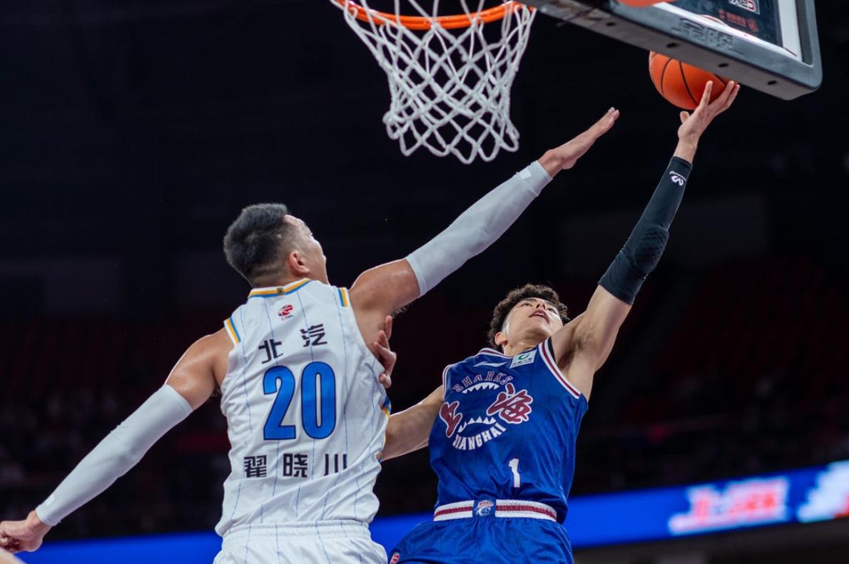 交锋！北控遇强敌！陈国豪一鸣惊人，CCTV5有安排
上海男篮和北控在本赛季表现出