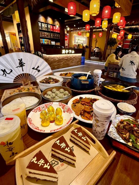 感谢本地人带路🙏🏻在九华山！真的没有对手！