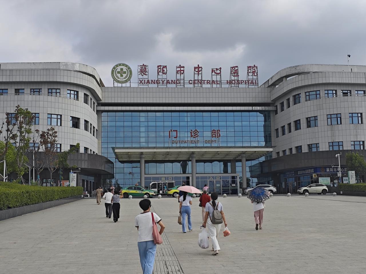 医院：我们不愿去，却又不得不去的地方

有人说，总有些地方我们不愿意去，而又不得