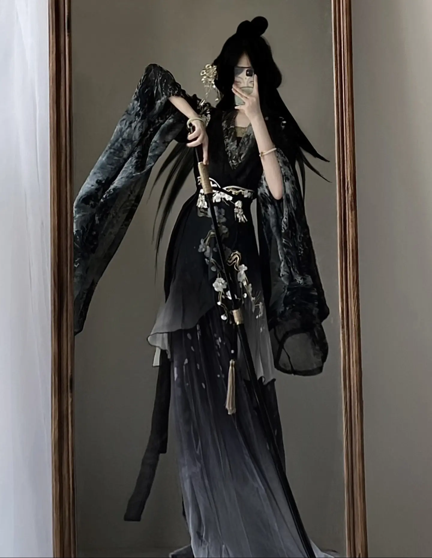 啊啊啊是小说里恶女反派女主穿的叭！！