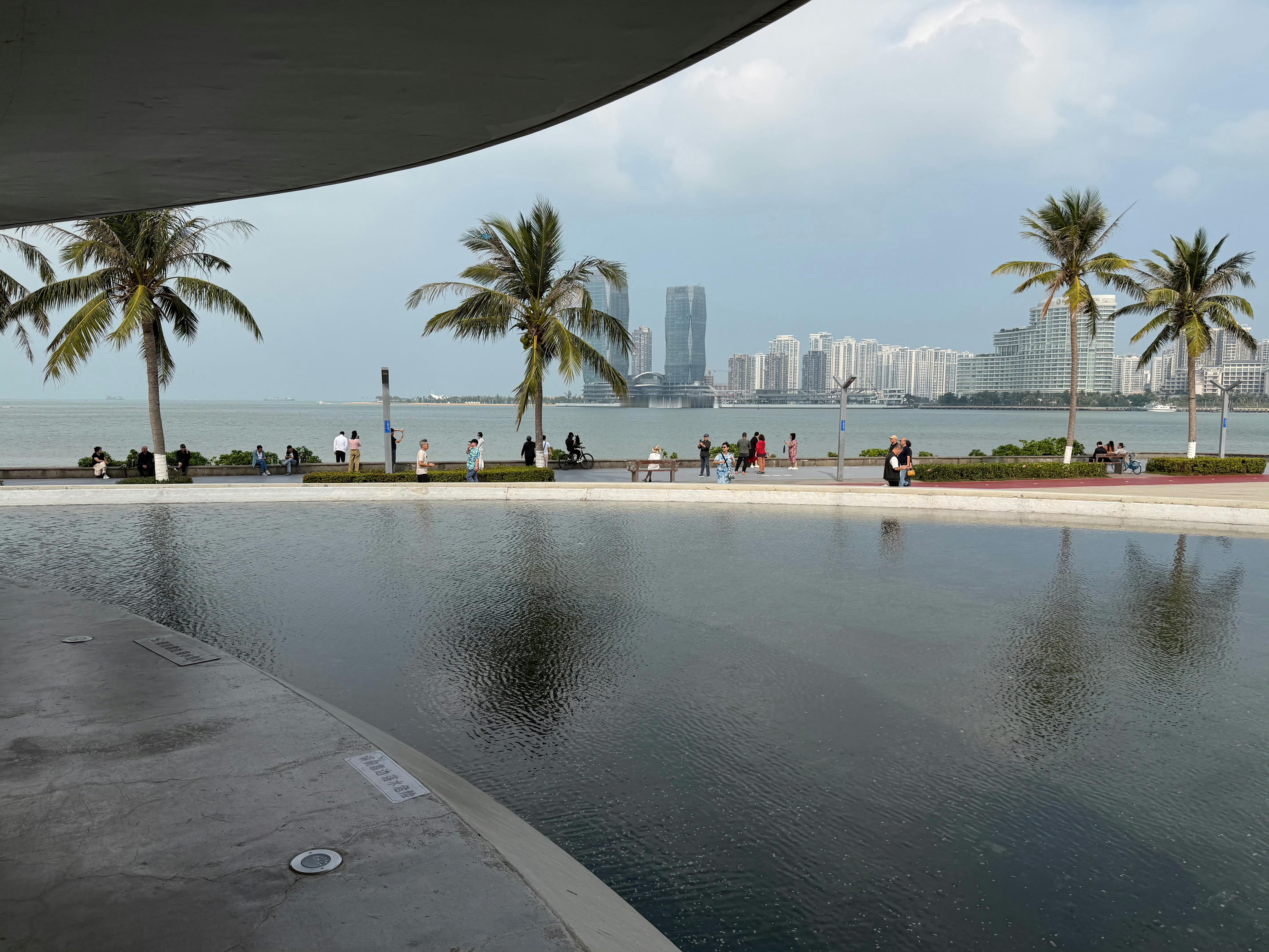 这才是年轻人该有的活力呀。看着这些日常碎片，隔着屏幕都能感受到满满的青春气息。不