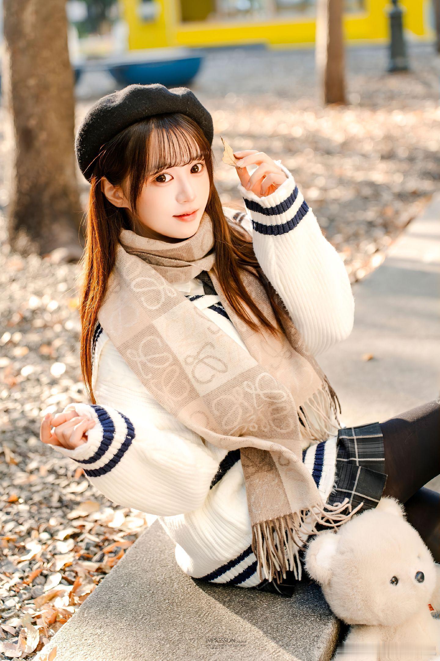 穿衣搭配 冬季小姑娘的厚黑美学美女绘梦长廊