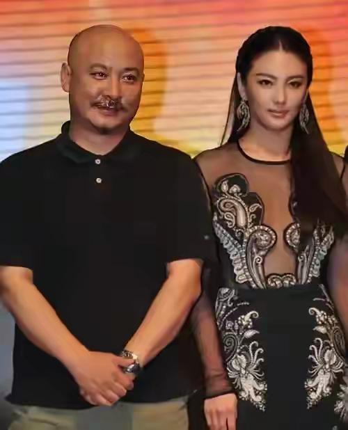 看完王晓慧威尼斯生图，被这份腼腆温婉戳中了
 
看完王晓慧威尼斯外网生图，说实话