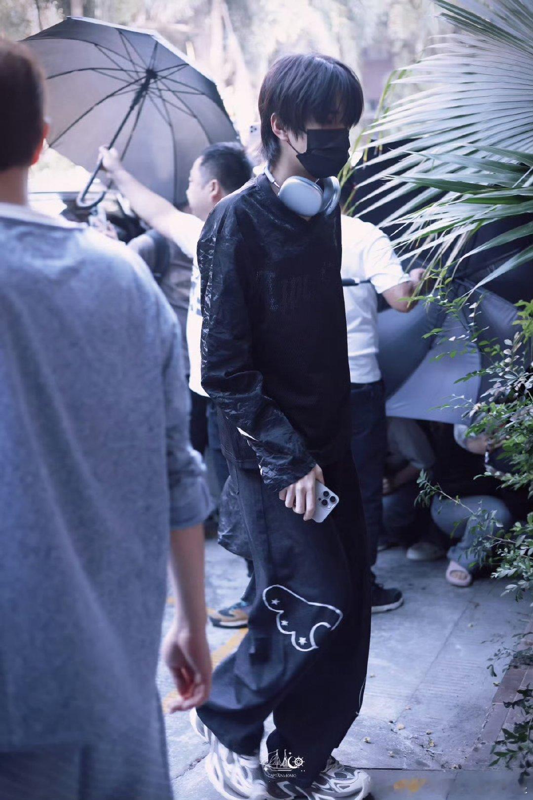 我们的少年时代2围读上班路透我们的少年时代2围读上班路透 