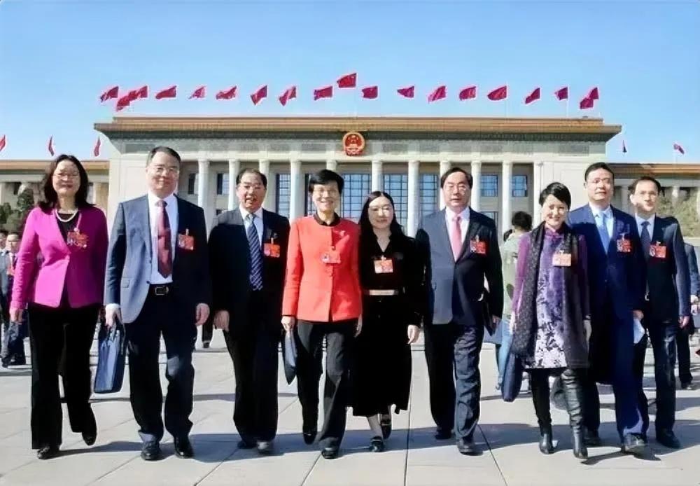全国两会：听，民声呼唤！解决这六大问题，网友齐呼“解决民生大计，公平才是王道！”