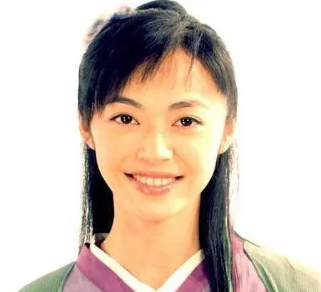 真得好好劝劝“姚晨们”了！演员姚晨这次用“官宣”来宣布个人离婚，实在是有点越界了