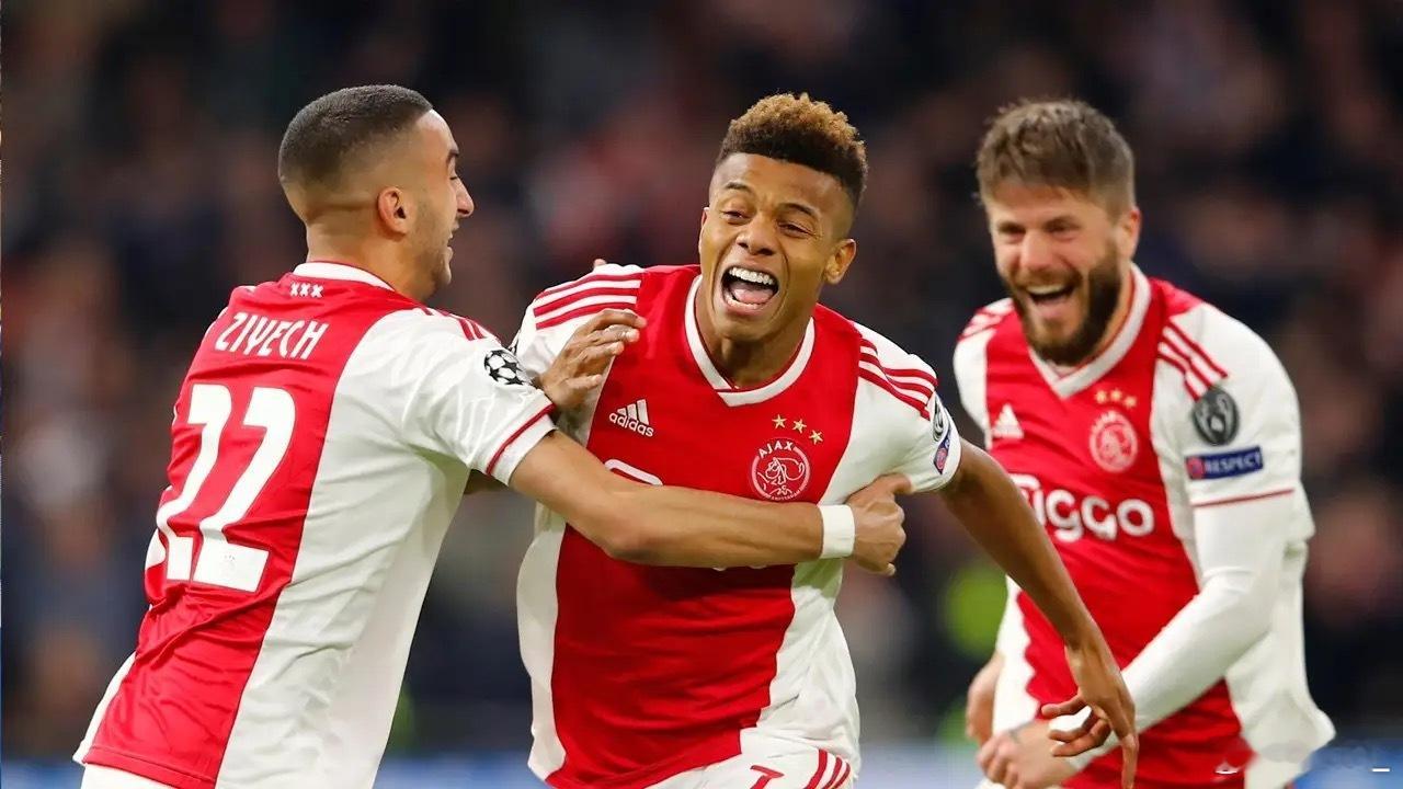 019英超 曼彻斯特城VS狼队曼城近期是连续的失利，英超赛场上遭遇4轮不胜，德比