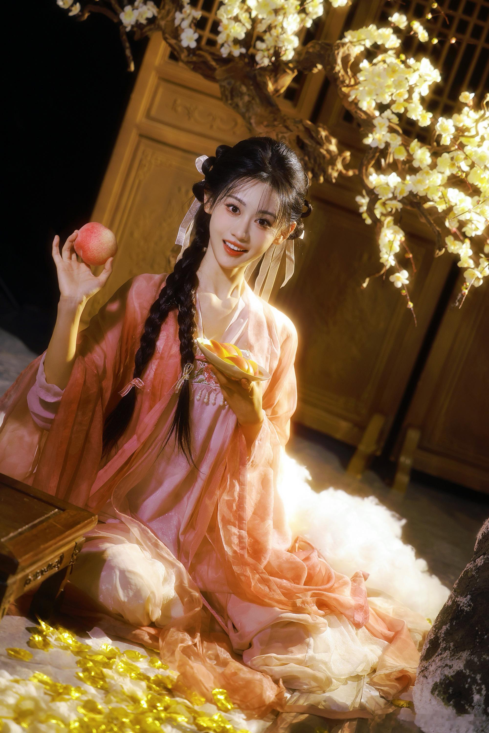 2025年的水蜜桃妙妙🍑嘿嘿～૮・ᴥ - ა                 