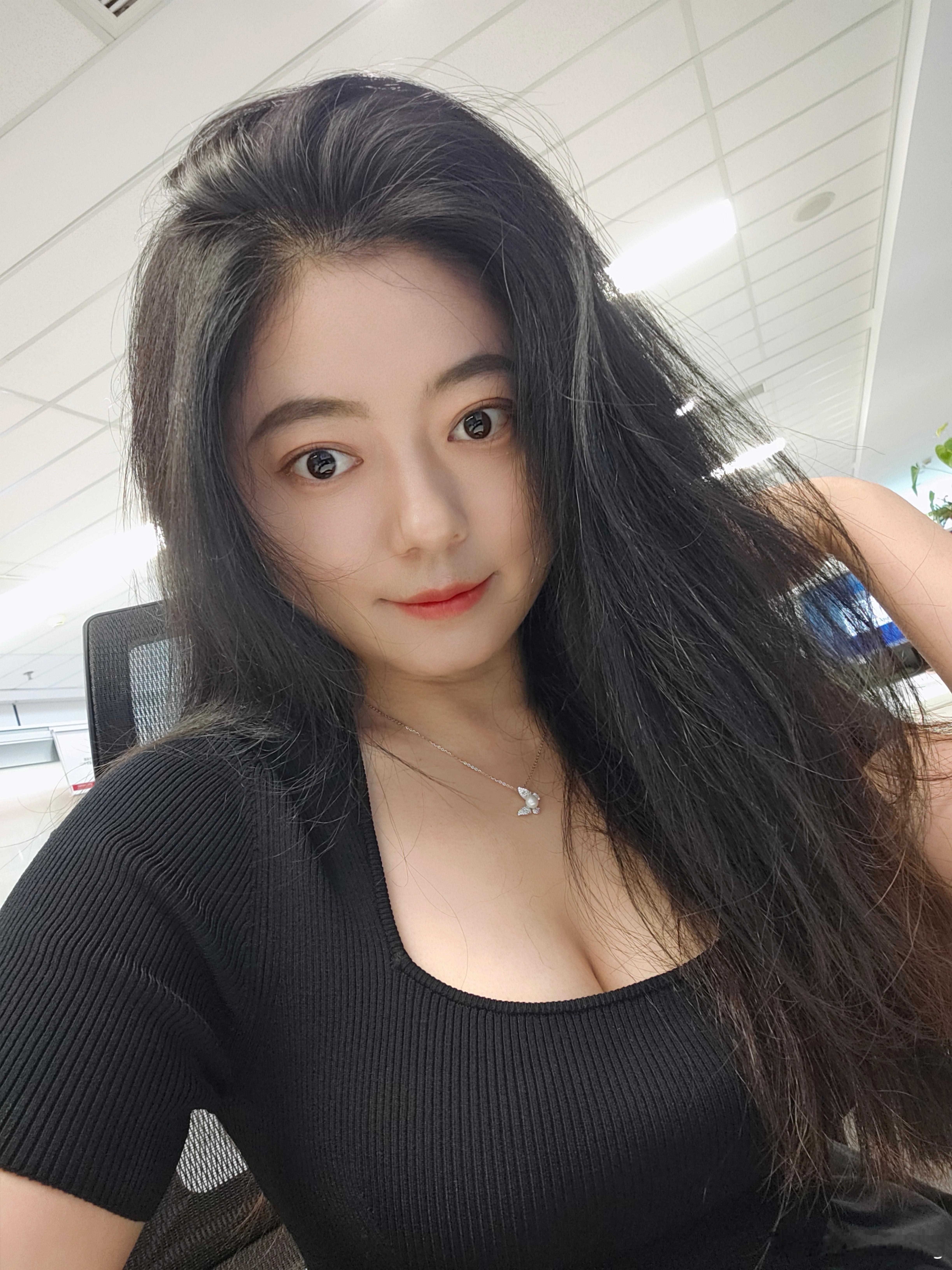 又是当牛马的一天自拍我不想再上班 北京