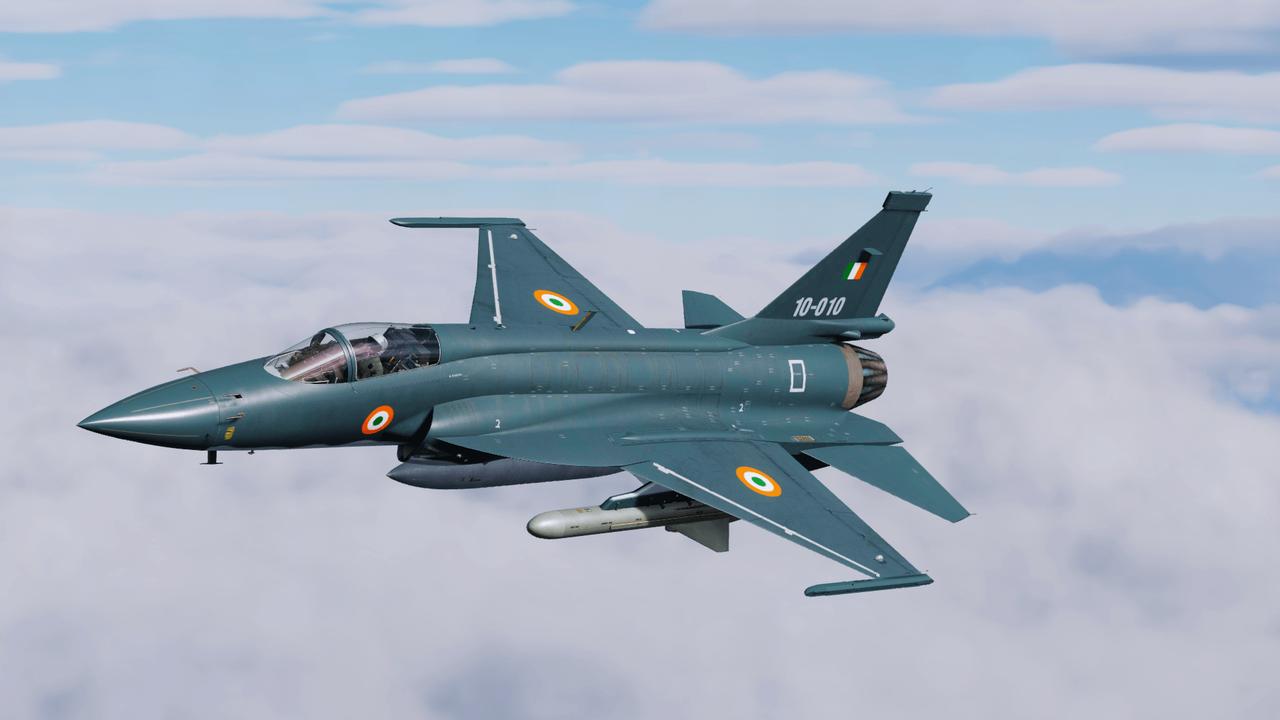 [呲牙] 嚯嚯嚯，这是哪位高人做的？大家看这架 JF-17 “枭龙” 战机的图片