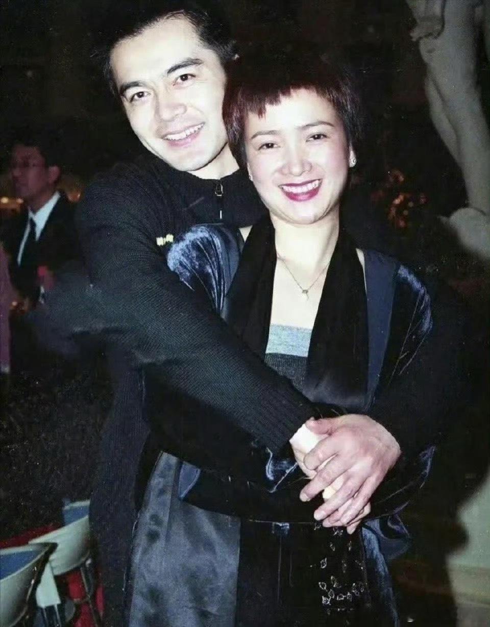 演员何晴去世最美小乔，一路走好 