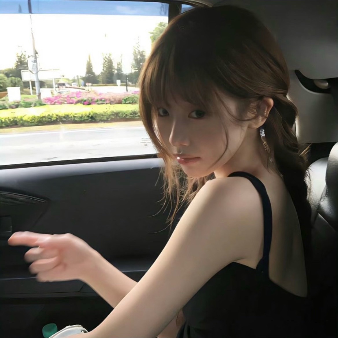 一组很适合夏天氛围的头像～女生头像｜氛围感头像｜ins风头像｜高清头像｜小众头像