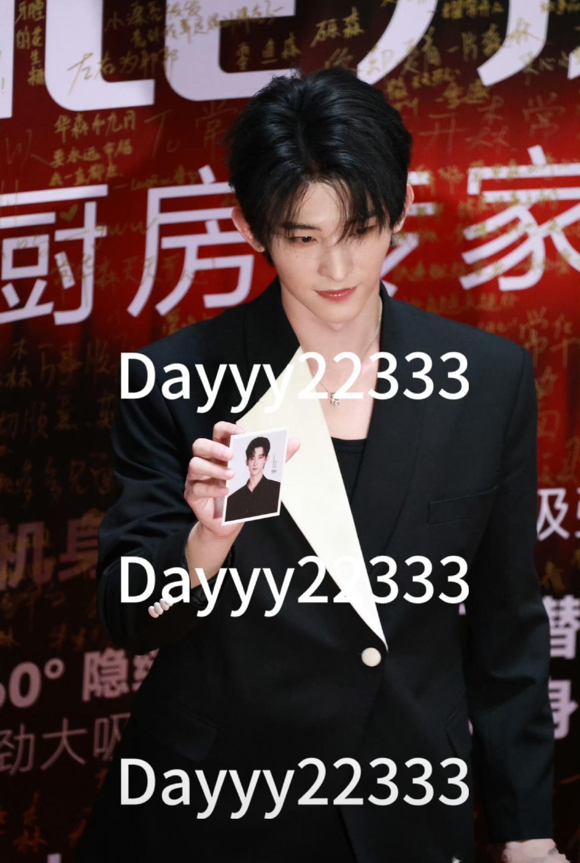 常华森  周柯宇 今日线下活动生图  感受一下当年青创门面的权威 