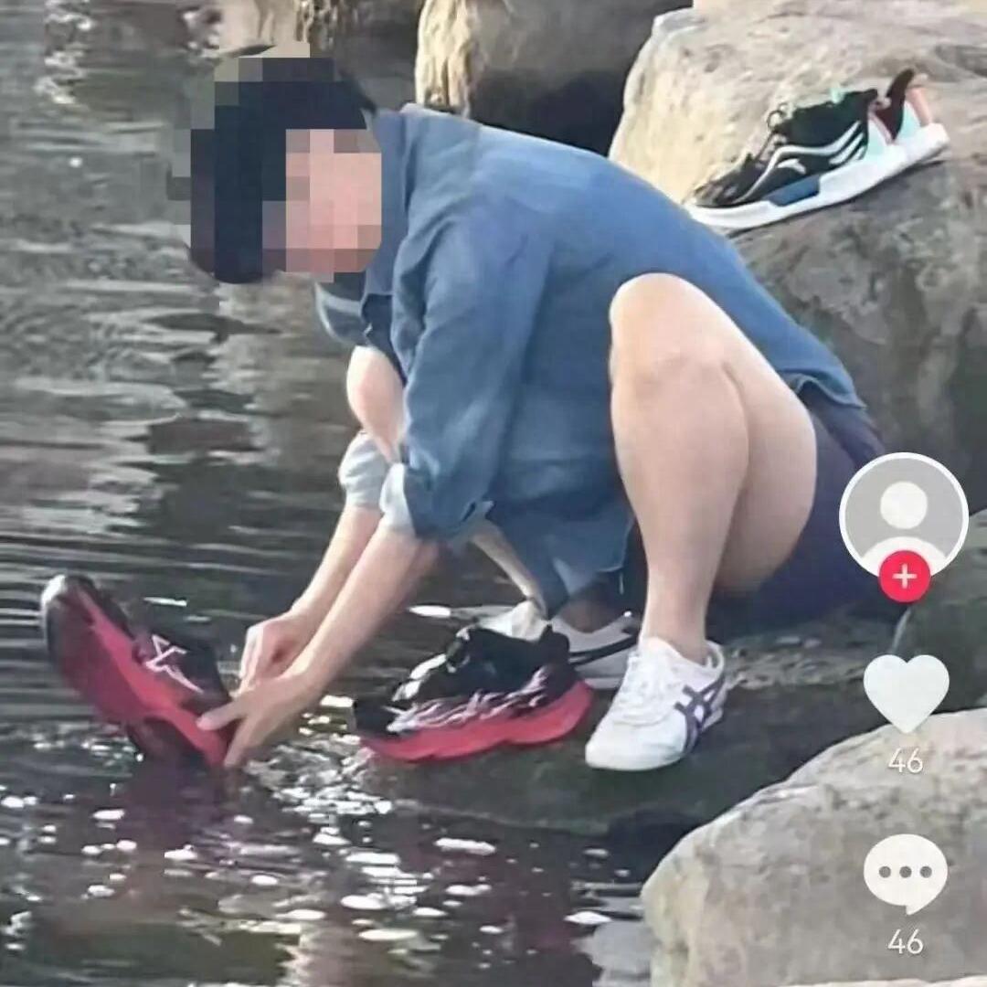 不就洗个鞋吗？
怎么还被行政处罚了？
我老家都能洗，怎么到了大理就不能洗了？
近