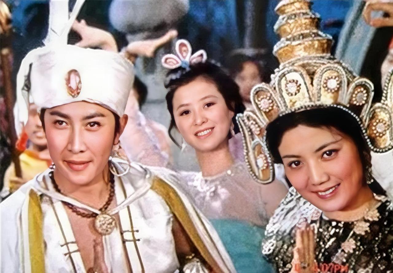 虽然老电影《孔雀公主》里的来姆露娜不够美丽，但是并不妨碍，这部老电影非常的好看！